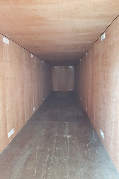 ply lined 40 container with trickle vents